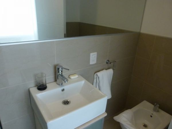 Excepcional departamento en alquiler con cuatro suite en primera fila de Playa Brava.